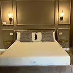 Lagrange 34